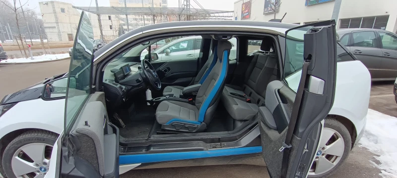 BMW i3 120Ah 11/20, снимка 4 - Автомобили и джипове - 48750283