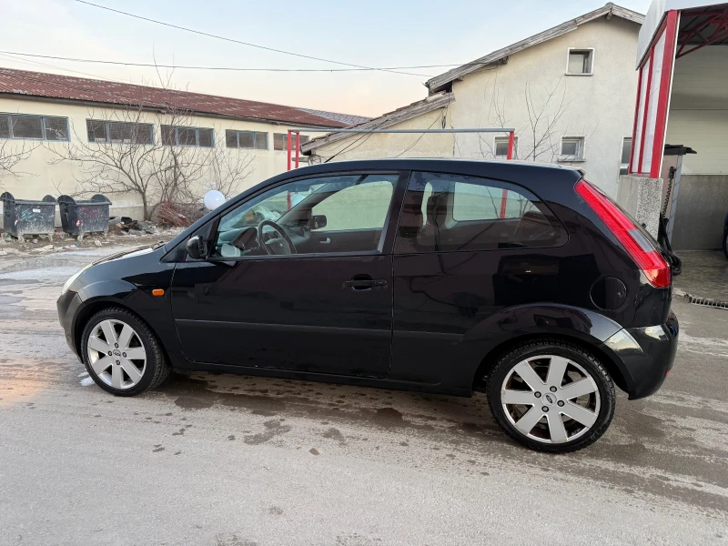 Ford Fiesta 1.4 TDCI Климатик Всичко Платено, снимка 2 - Автомобили и джипове - 49379363