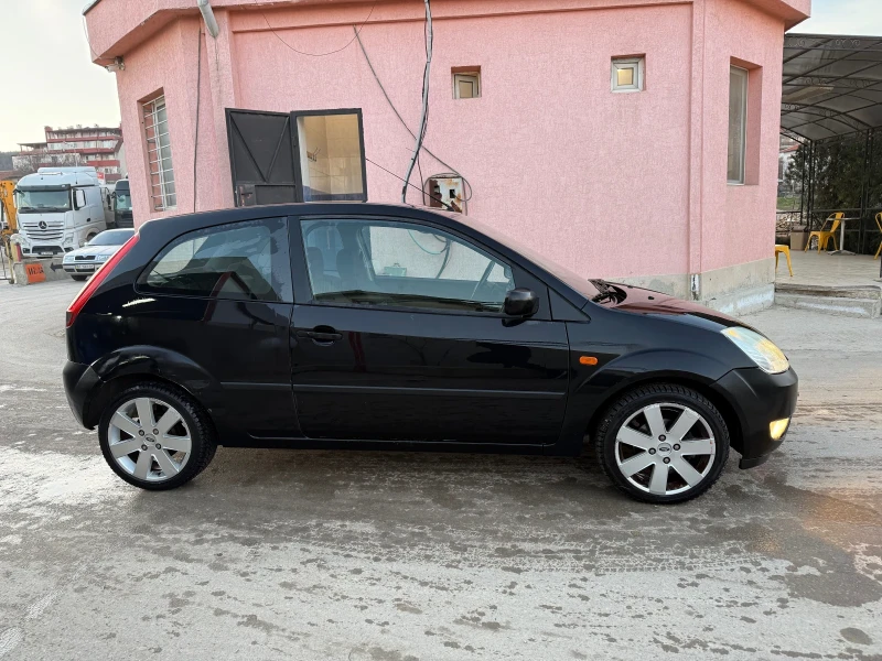 Ford Fiesta 1.4 TDCI Климатик Всичко Платено, снимка 6 - Автомобили и джипове - 49379363