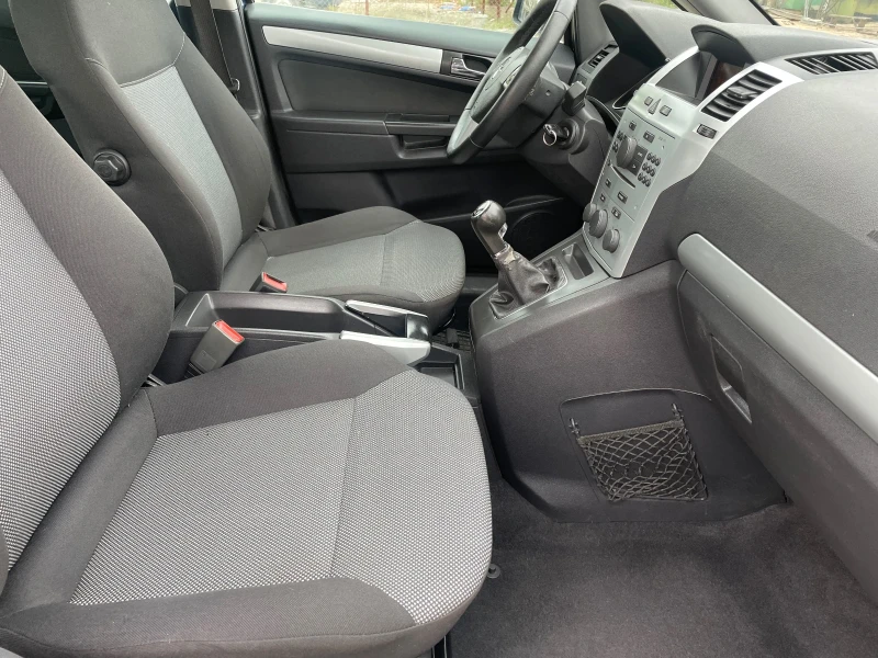 Opel Zafira, снимка 10 - Автомобили и джипове - 52461245