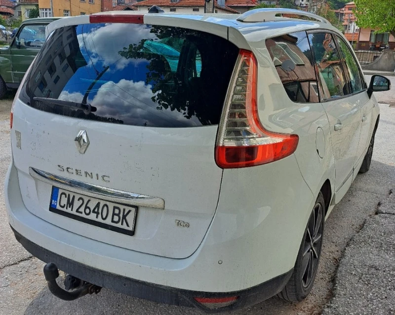 Renault Grand scenic 1, 2 TCE 6+ 1/Bose Edition/Navi, снимка 4 - Автомобили и джипове - 52074978