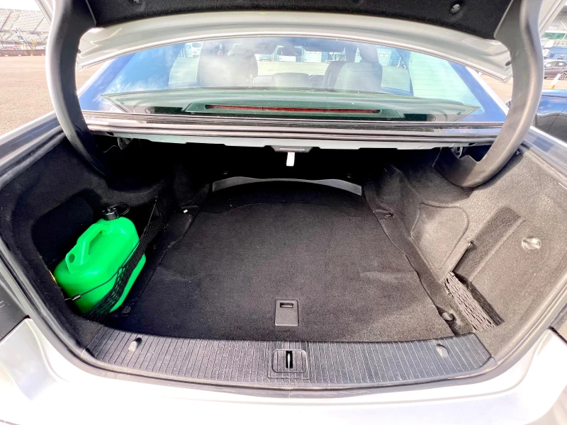 Mercedes-Benz E 220  BlueEFFICIENCY  W212, снимка 15 - Автомобили и джипове - 52173325