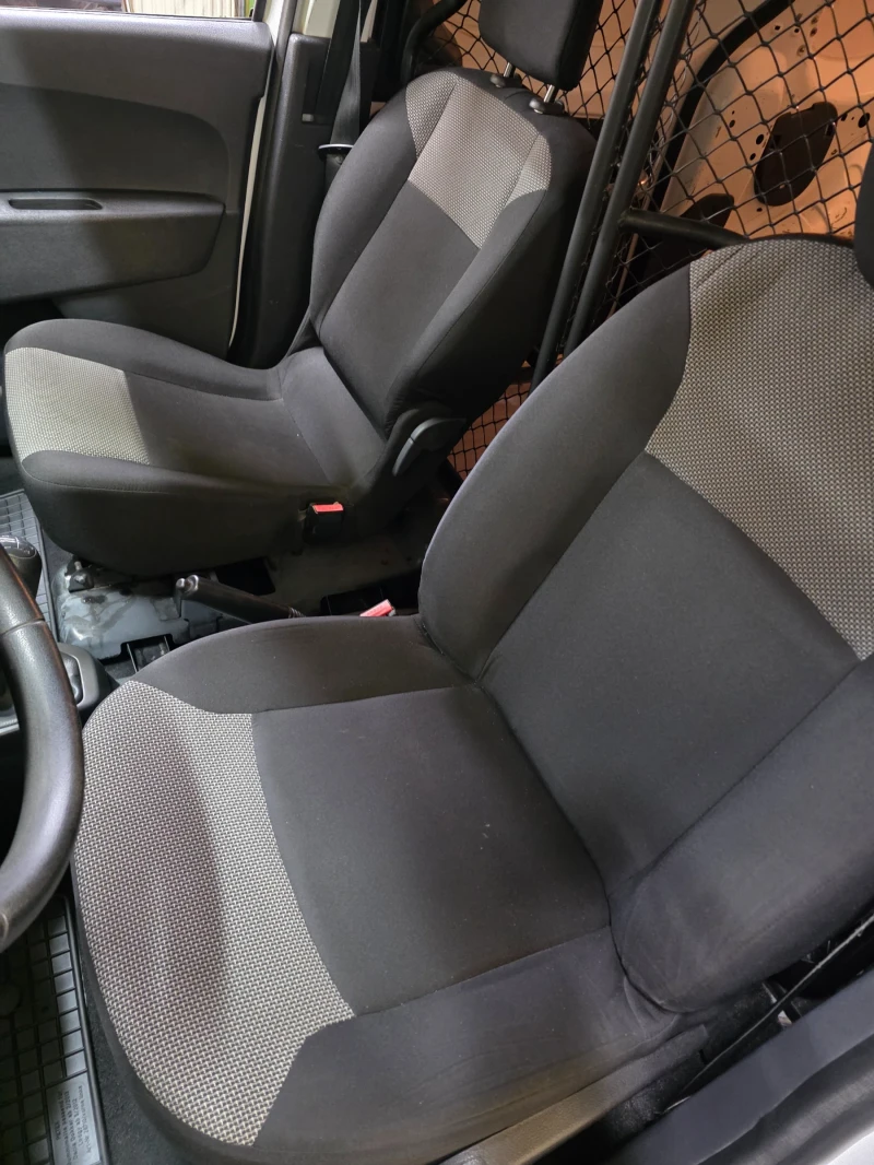 Dacia Dokker LPG, снимка 12 - Автомобили и джипове - 52498443