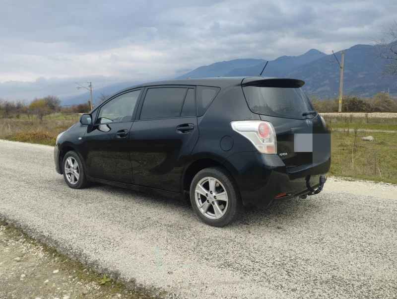 Toyota Verso, снимка 3 - Автомобили и джипове - 52660316