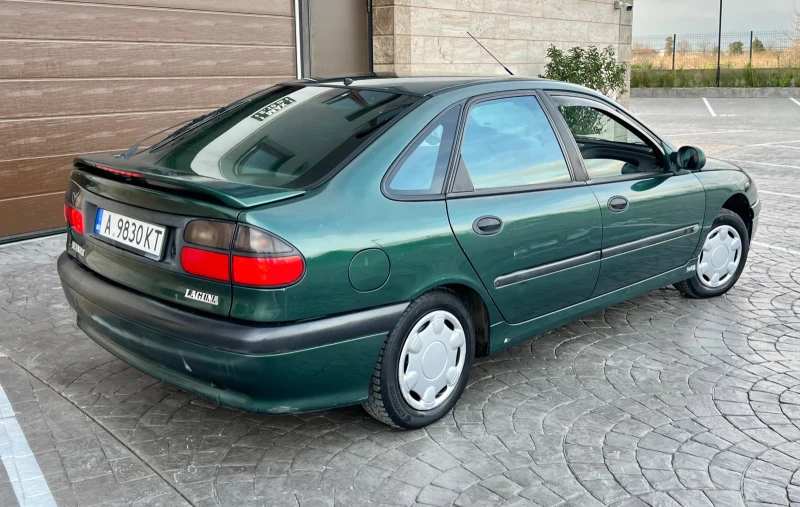 Renault Laguna 1.8-ГАЗ/БЕНЗИН, снимка 5 - Автомобили и джипове - 52777171