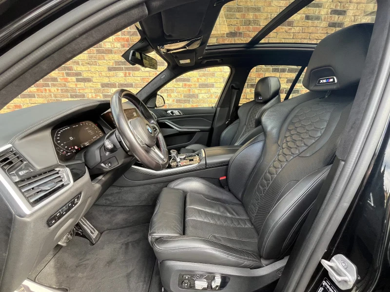 BMW X5M COMPETITION/625HP/PANO/HUD/360/H&K/MEMO/678g, снимка 9 - Автомобили и джипове - 52847209
