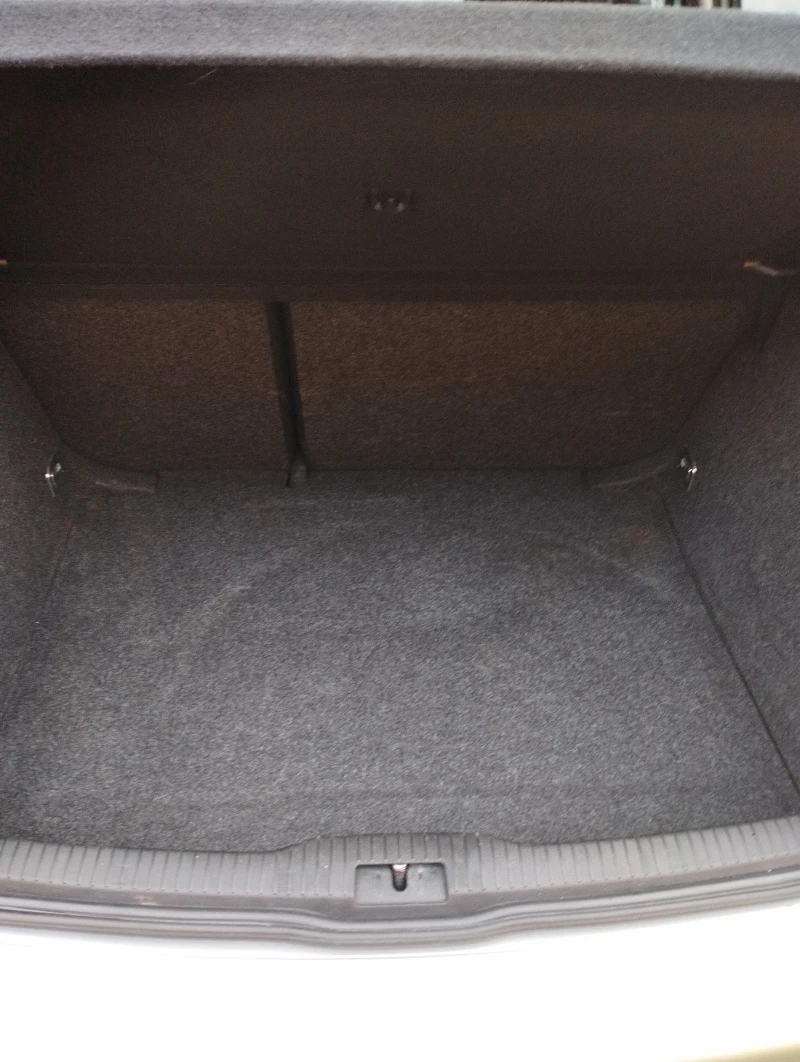 VW Golf Golf 4 1, 6 16V, снимка 13 - Автомобили и джипове - 52887769