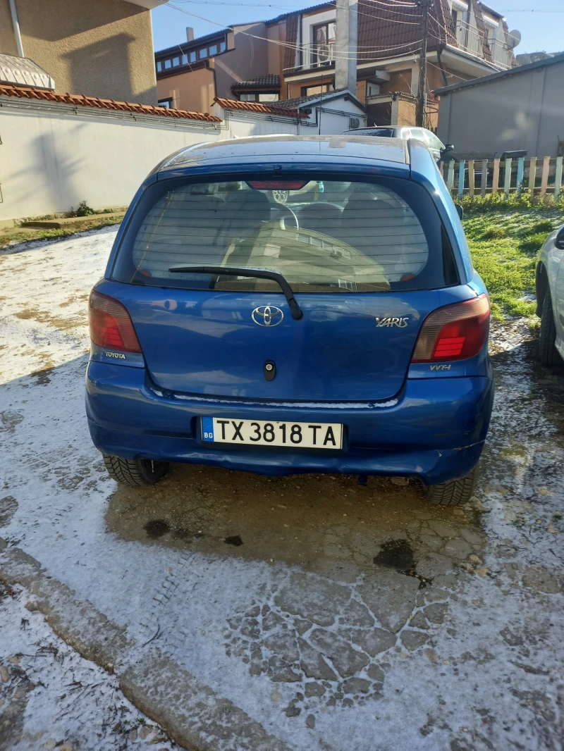 Toyota Yaris 1.0i, снимка 4 - Автомобили и джипове - 53045371
