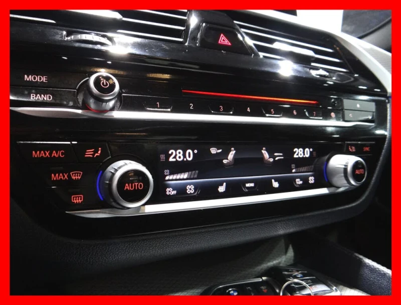 BMW 530 xDrive* CARFAX* АВТОЛИЗИНГ, снимка 10 - Автомобили и джипове - 53361257