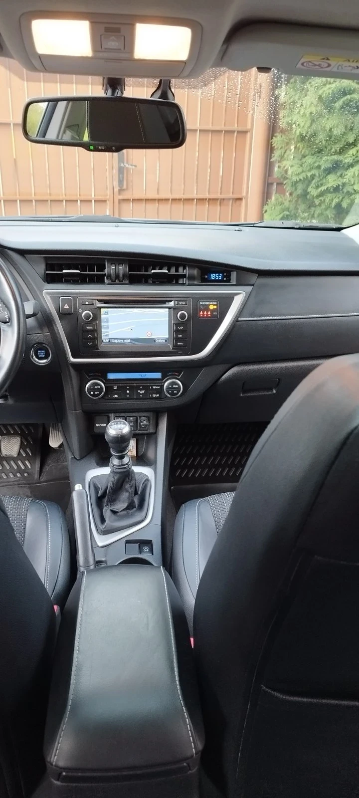 Toyota Auris 2.0 D-4D 124к.с. НАВИ/КАМЕРА/ПАНОРАМА - изображение 9