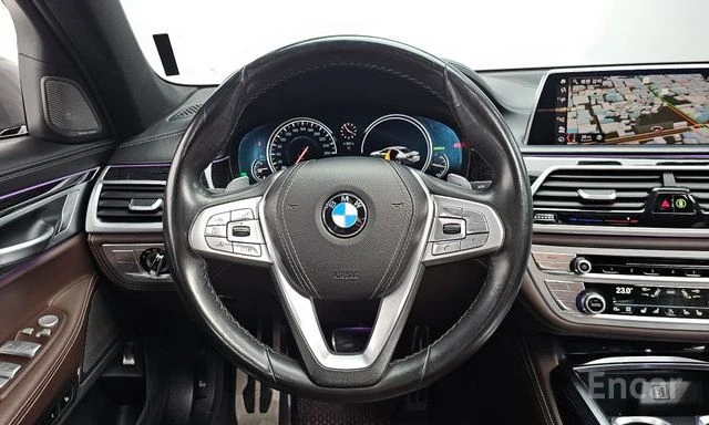 BMW 740 7 Series 740d xDrive M Sports, снимка 3 - Автомобили и джипове - 54176468