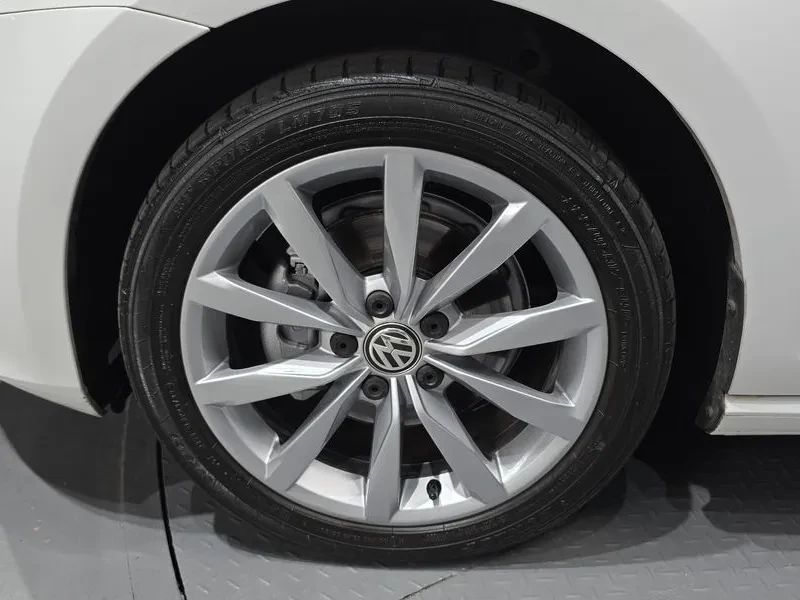 VW Golf 2.0 Tdi, снимка 5 - Автомобили и джипове - 55830329