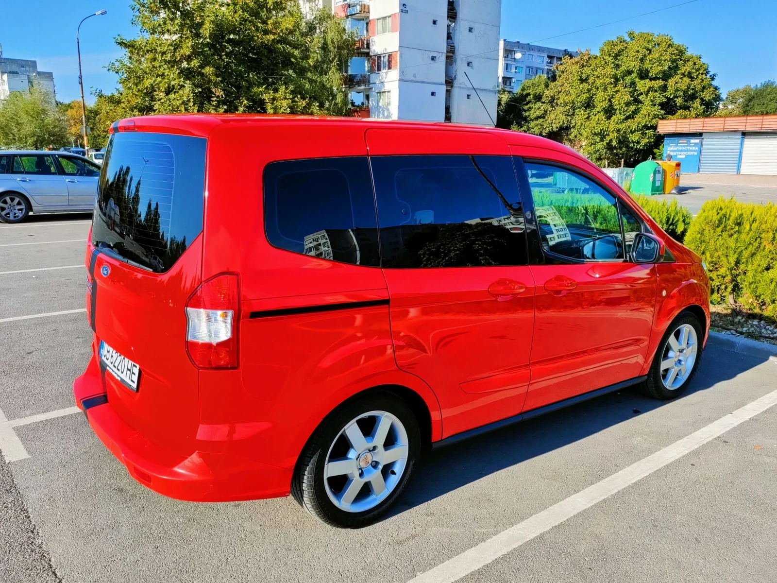 Ford Courier Titanium 1.5 TDCi - изображение 4