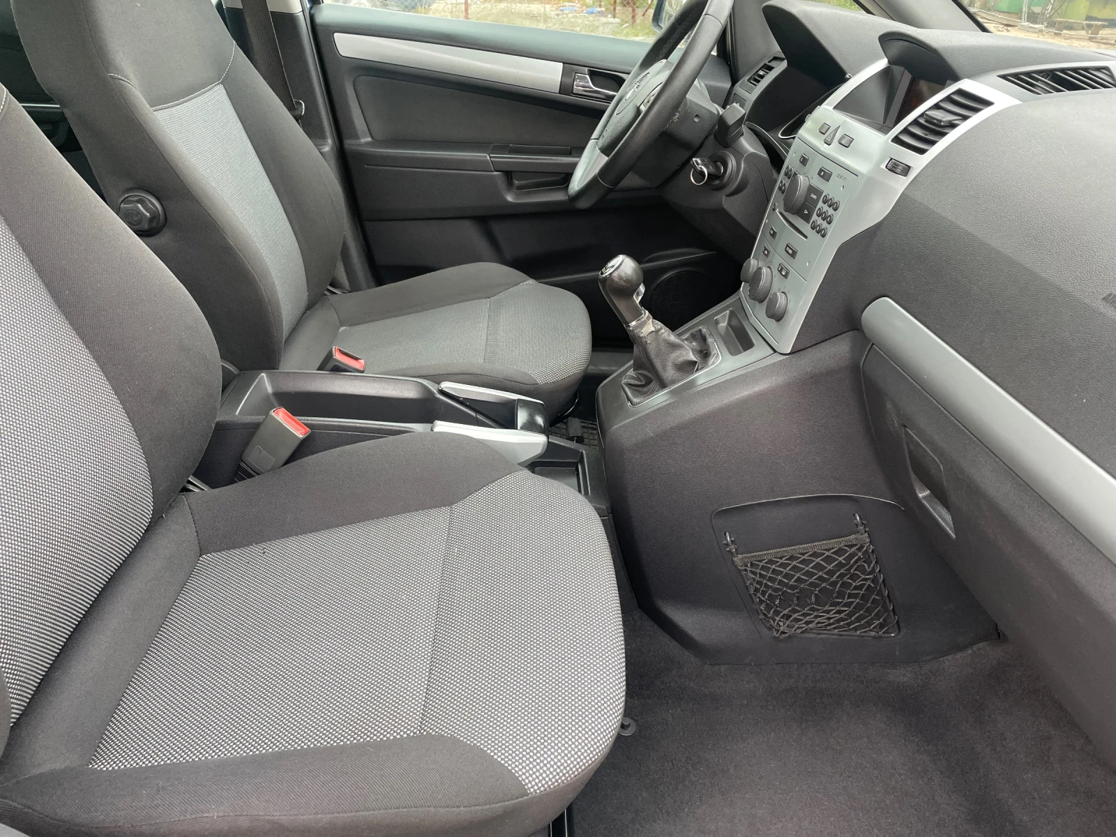 Opel Zafira  - изображение 10
