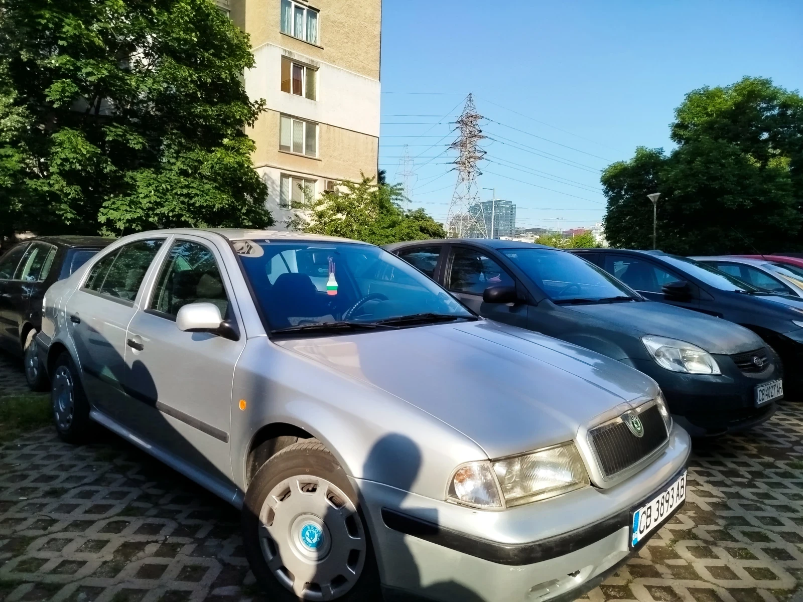 Skoda Octavia 1.6 - изображение 4