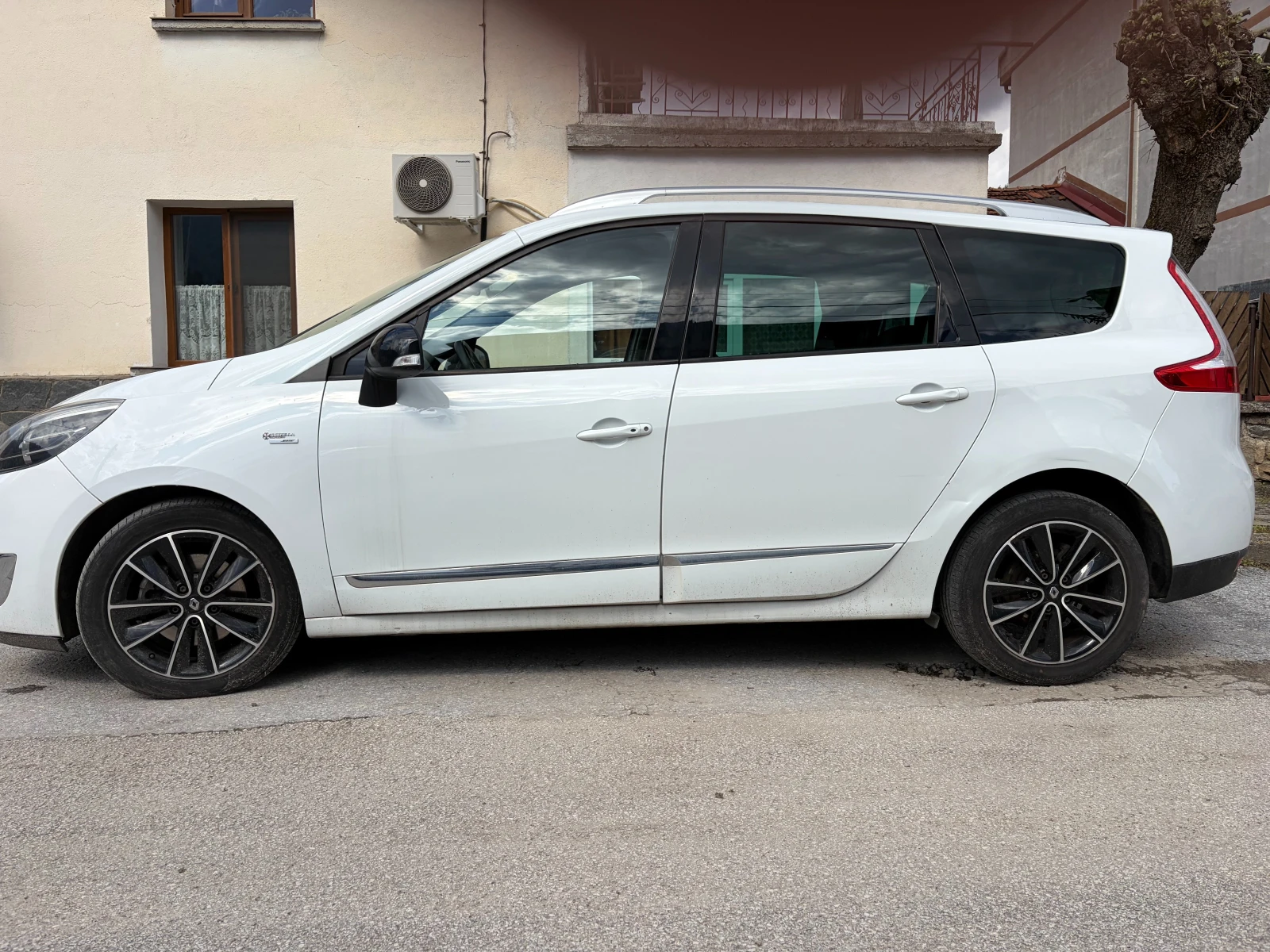 Renault Grand scenic 1, 2 TCE 6+ 1/Bose Edition/Navi
