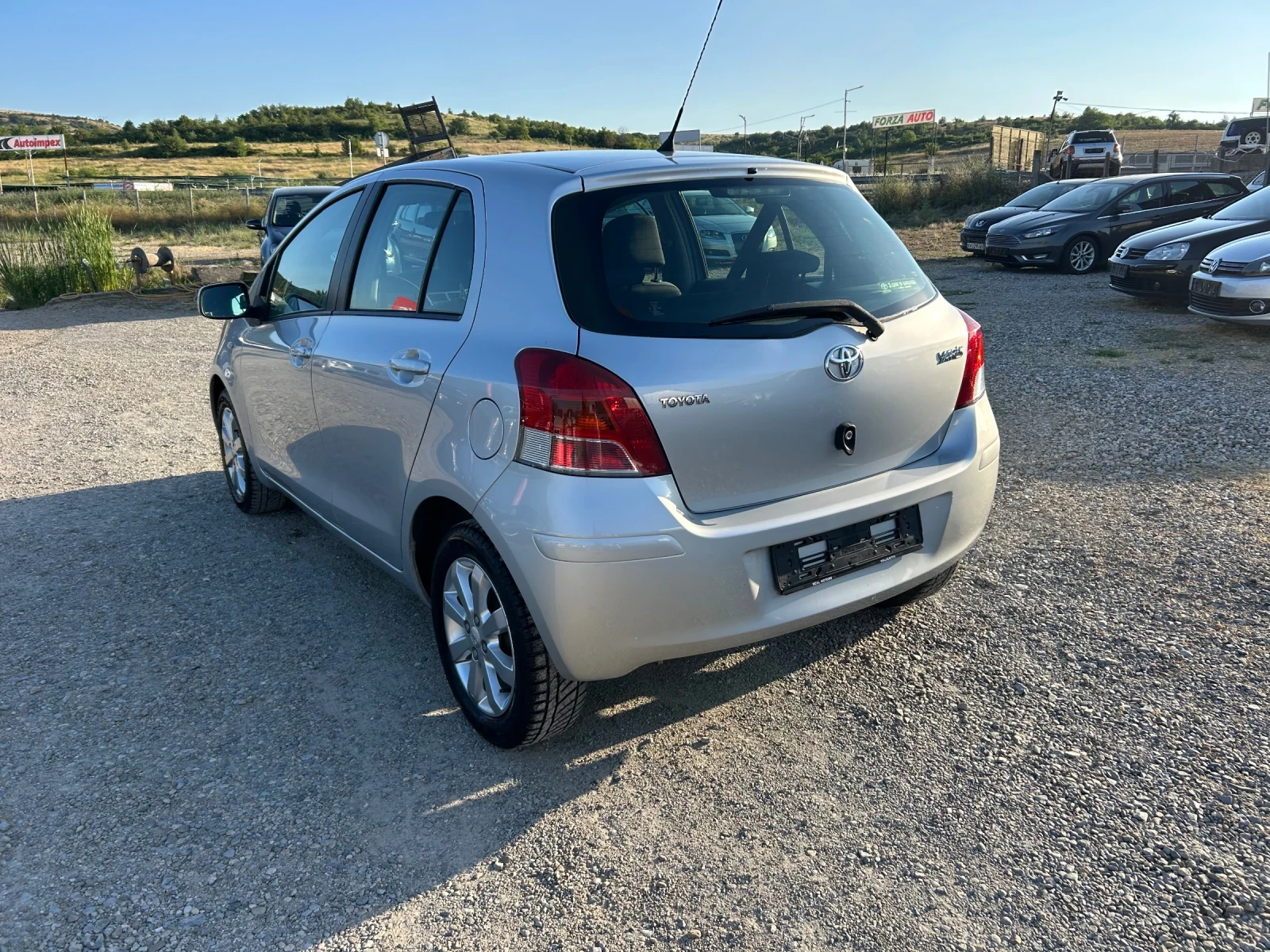 Toyota Yaris 1.0i-70kc FACE 58x-KM PERFEKT - изображение 7