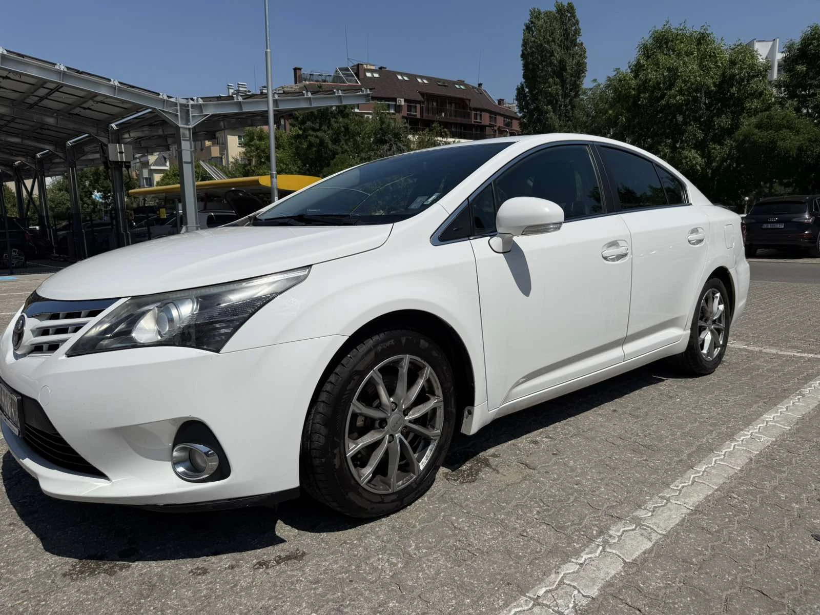 Toyota Avensis D4D 2, 2 170 к.с. - изображение 8