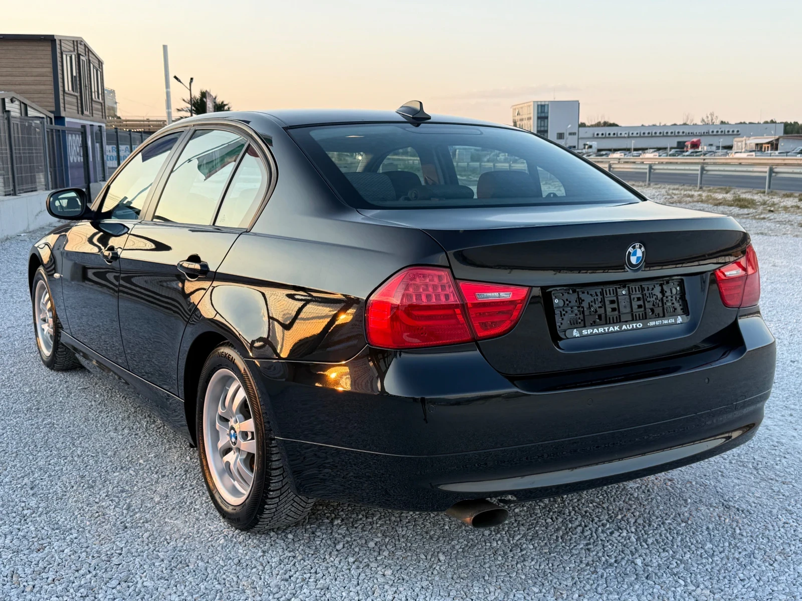 BMW 320 D* NAVI* XENON* LCI* CLIMATRONIC* PDC*  - изображение 4