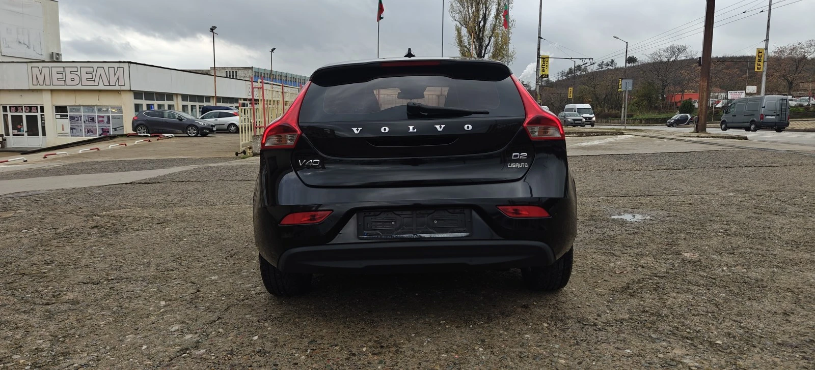 Volvo V40 1.6D-16г.Автомат - изображение 6