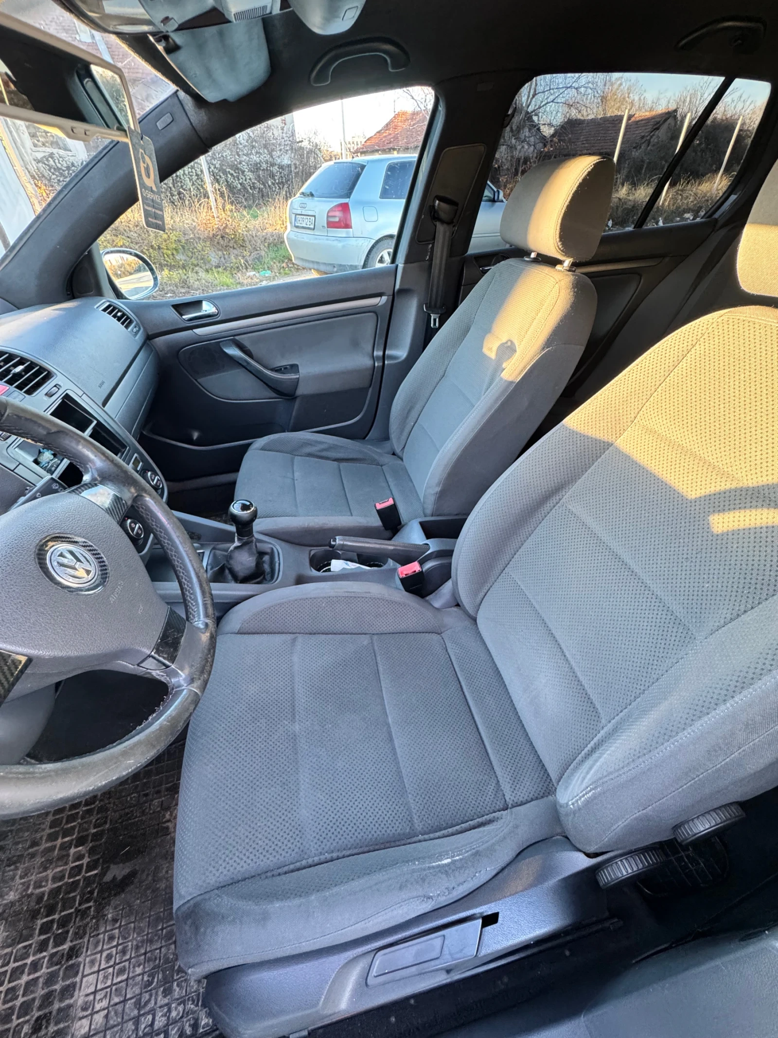 VW Golf 2.0TDI 140kc - изображение 6