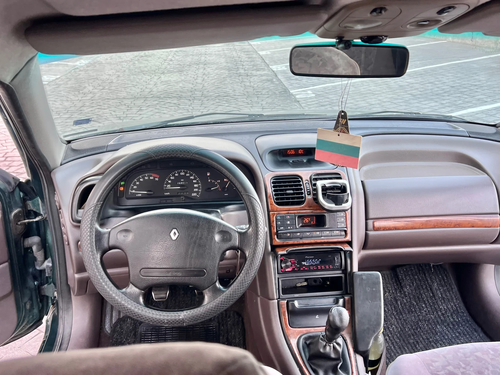 Renault Laguna 1.8-ГАЗ/БЕНЗИН - изображение 10