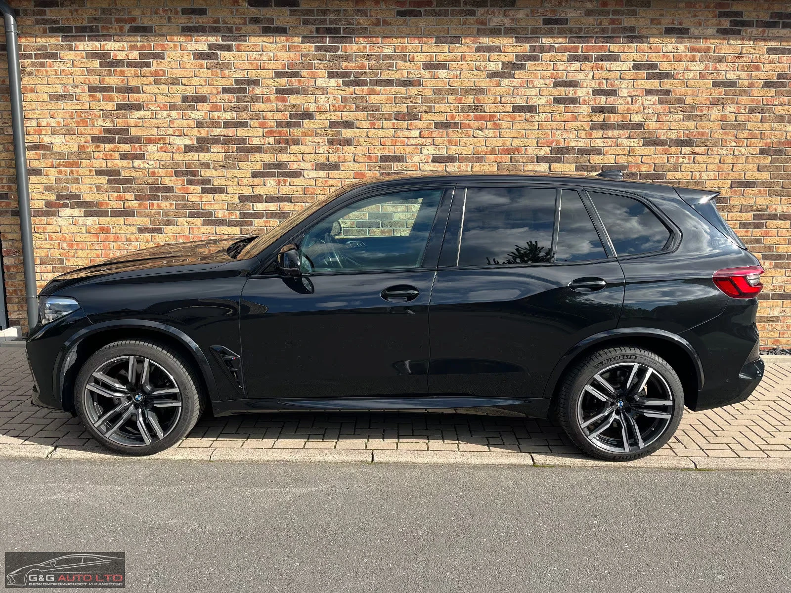BMW X5M COMPETITION/625HP/PANO/HUD/360/H&K/MEMO/678g - изображение 3