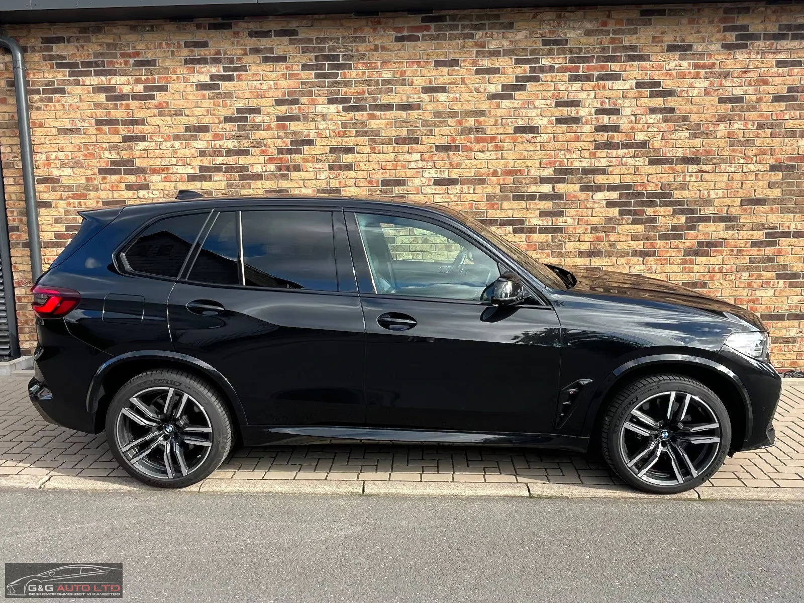 BMW X5M COMPETITION/625HP/PANO/HUD/360/H&K/MEMO/678g - изображение 6