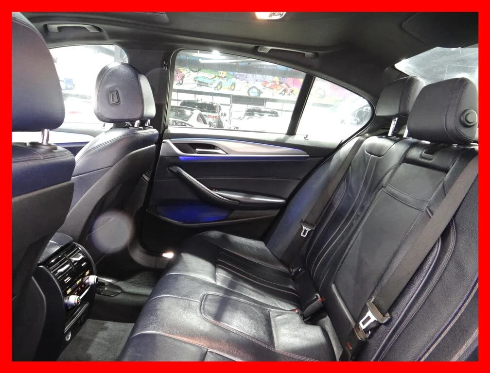 BMW 530 xDrive* CARFAX* ���������� | Mobile.bg � ����������� 9