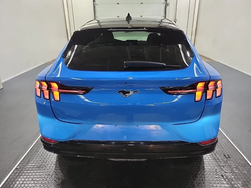 Ford Mustang Mach-E * PREMIUM * CARFAX * Зимни/Летни гуми *  - изображение 6