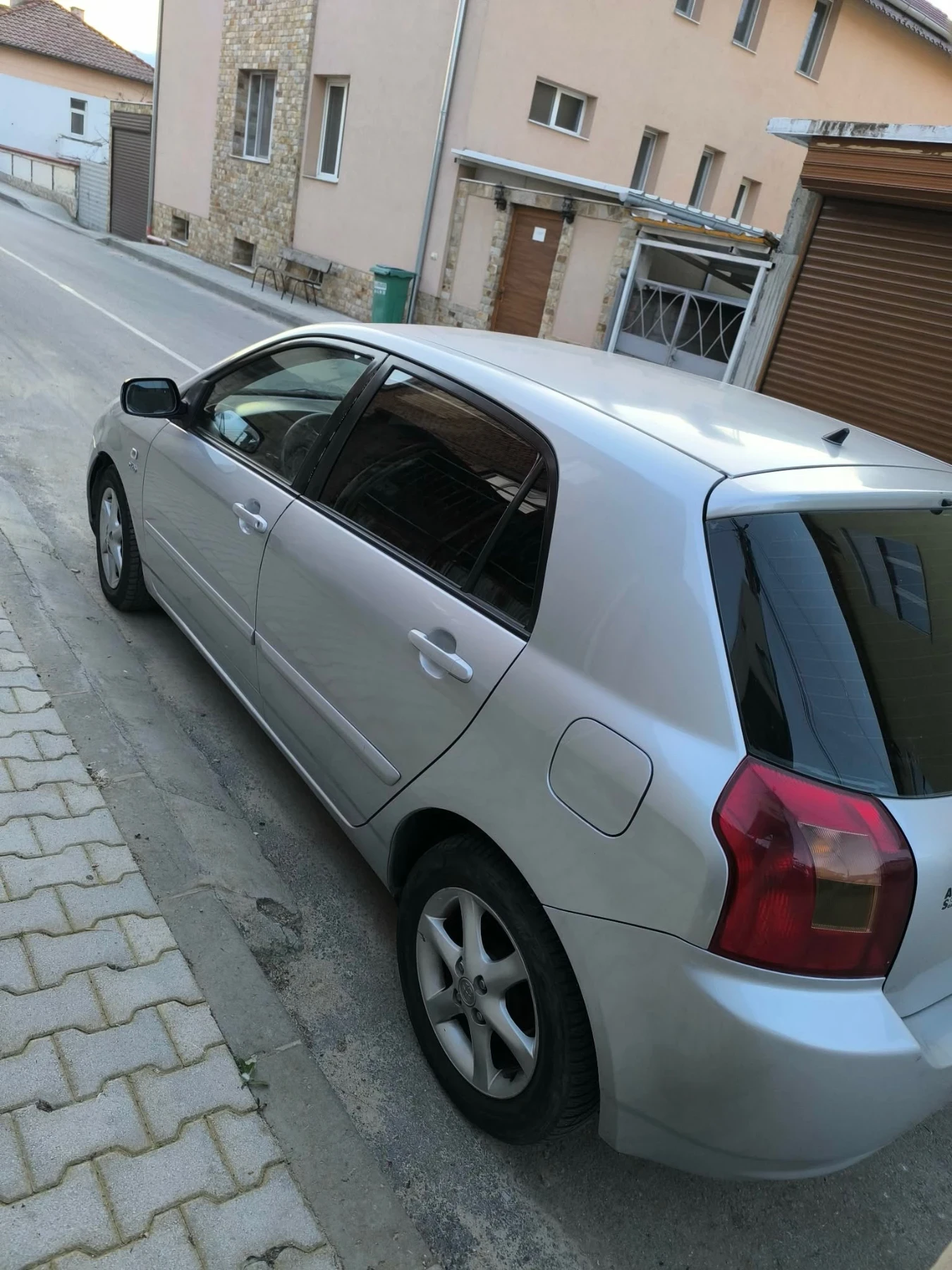 Toyota Corolla 2.0 - изображение 3