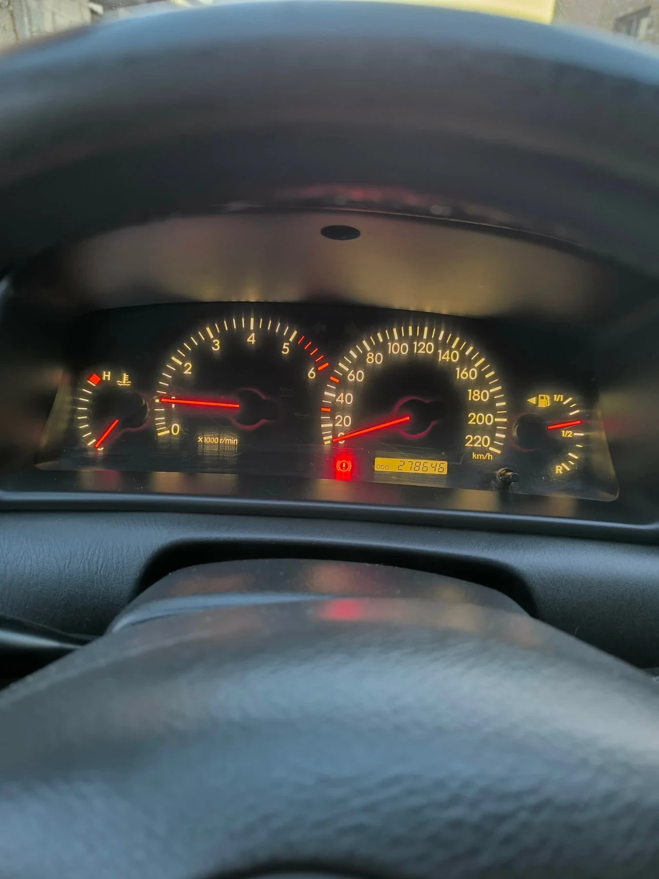 Toyota Corolla 2.0 - изображение 7