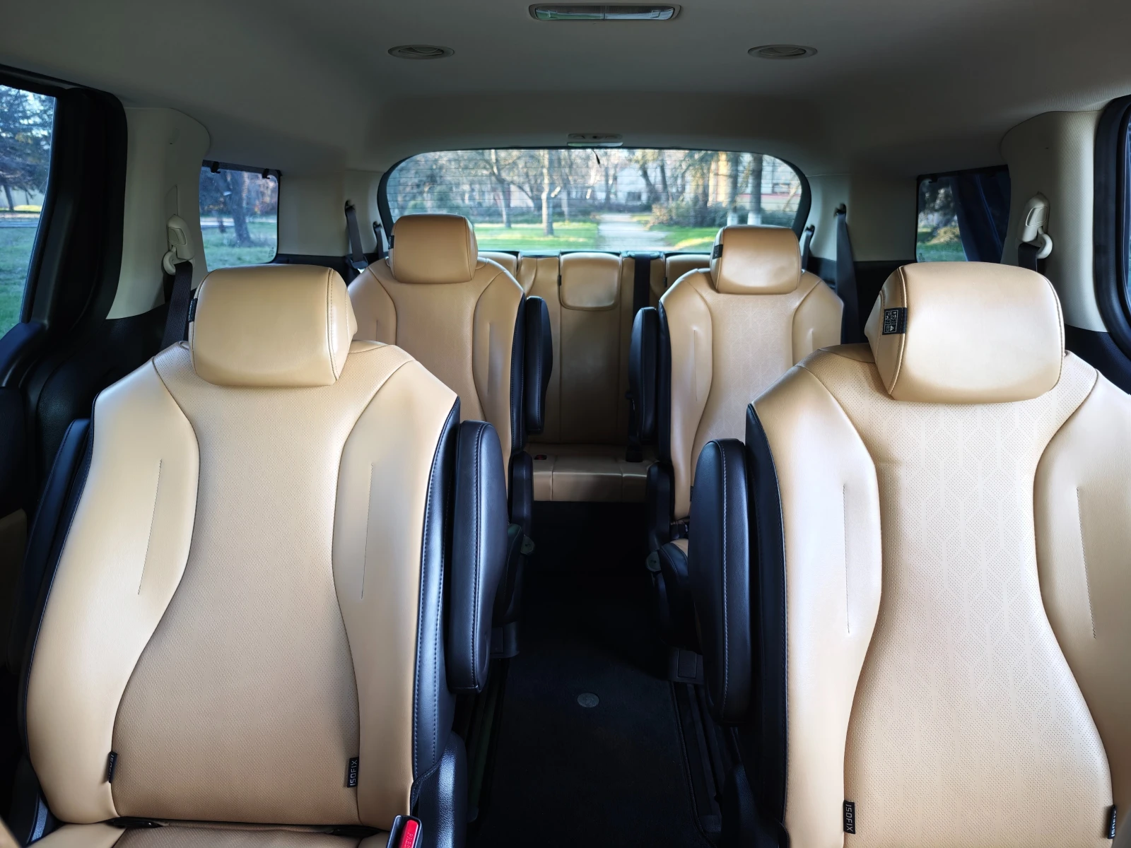 Kia Carnival 2.2 CRDI 8+ 1 - ПРОМОЦИЯ !, снимка 17 - Автомобили и джипове - 53797401