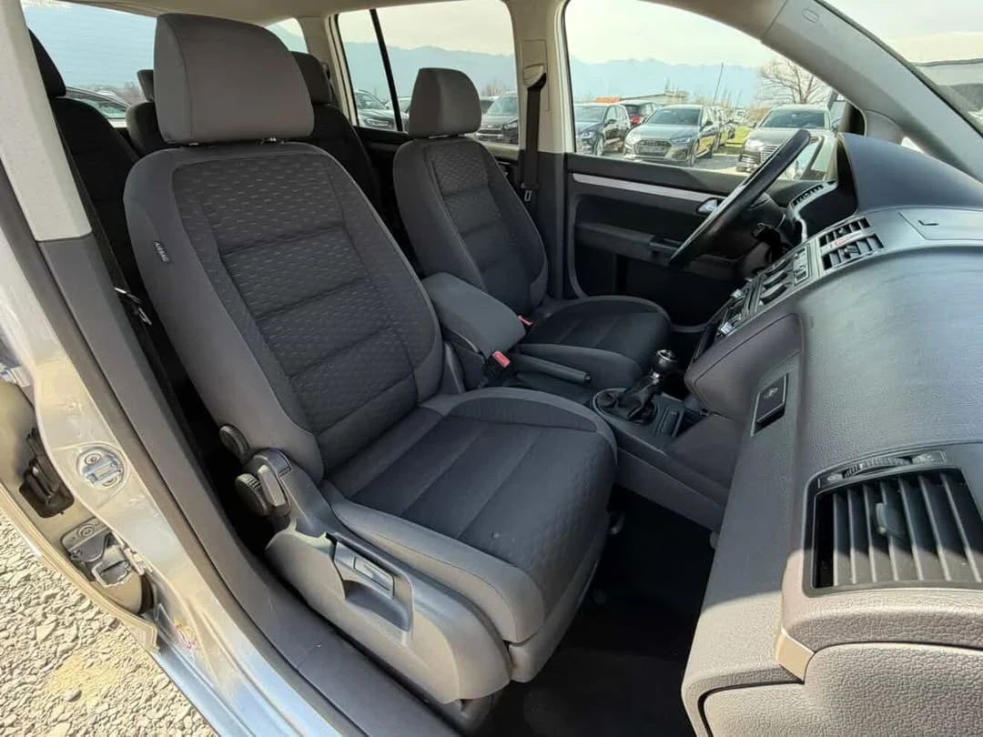 VW Touran 1.9tdi* FaceLift* , снимка 13 - Автомобили и джипове - 53867283