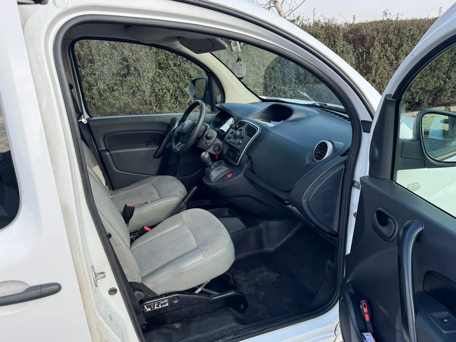 Renault Kangoo Maxi 1.5 dci 95, снимка 6 - Автомобили и джипове - 53968753