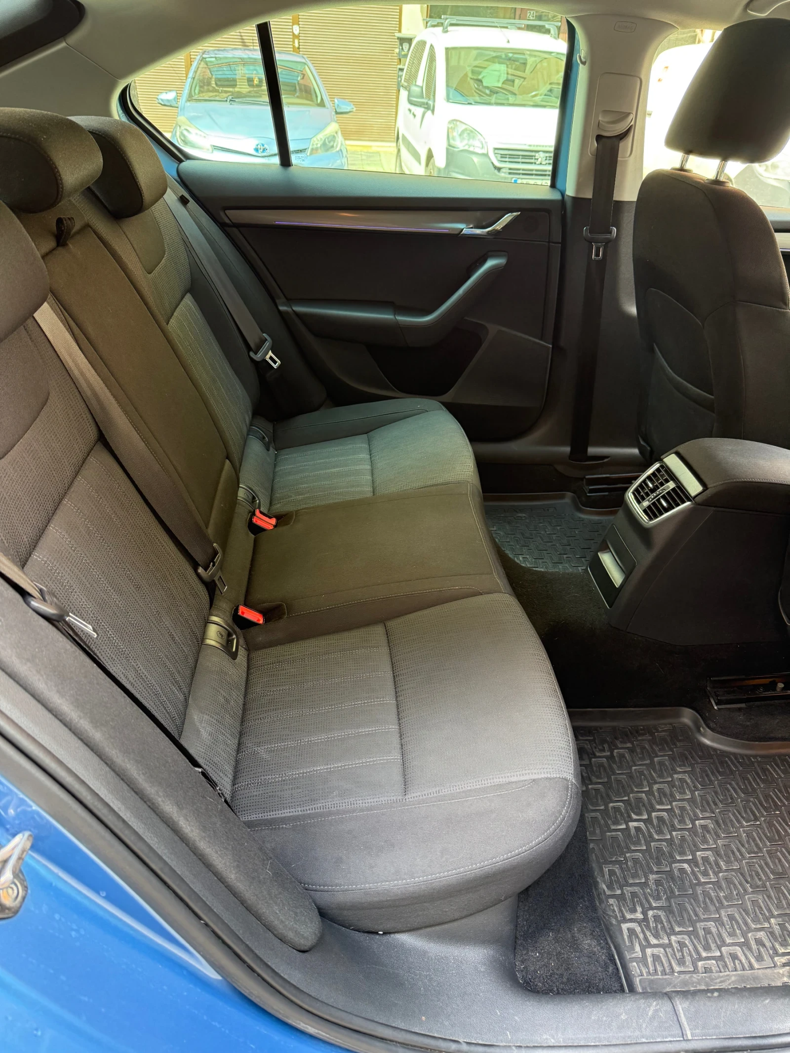 Skoda Octavia 1.5 TSI Style Vision, снимка 12 - Автомобили и джипове - 54156774