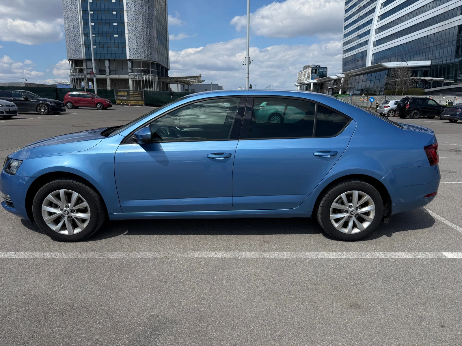 Skoda Octavia 1.5 TSI Style Vision, снимка 4 - Автомобили и джипове - 54156774