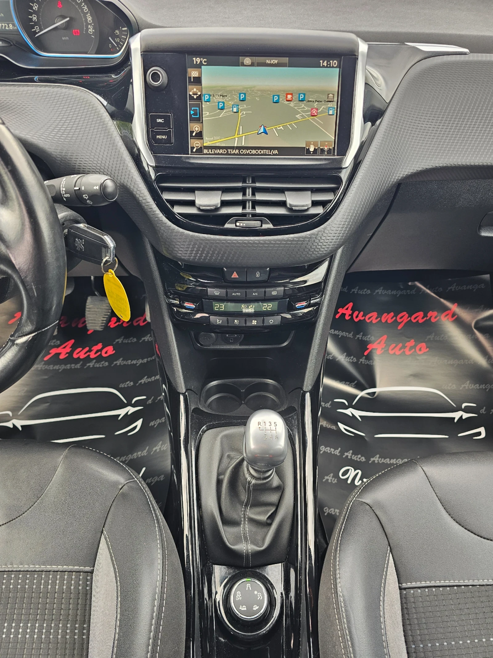Peugeot 2008 1.6HDI, 120к.с., Allure , снимка 11 - Автомобили и джипове - 54417314