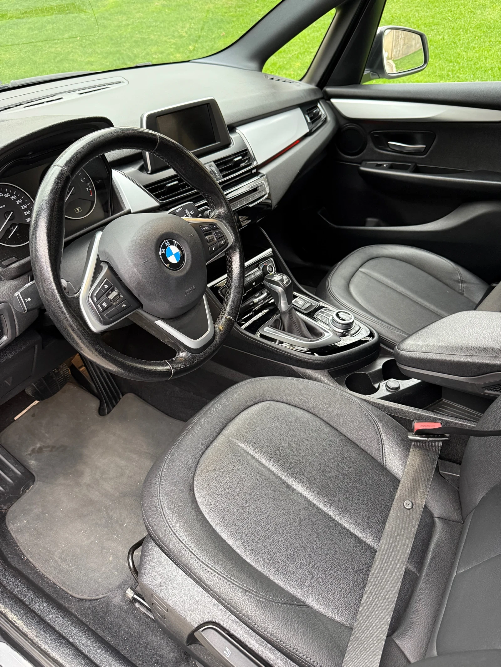 BMW 225 xe, снимка 12 - Автомобили и джипове - 54497793