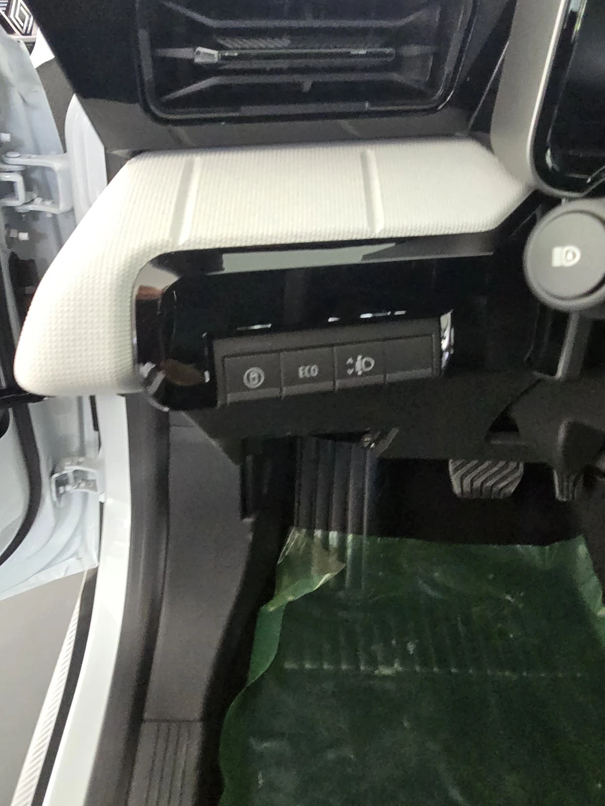 Renault 4 2900���� �� ����������, EV150 52 kWh / evolution | Mobile.bg � ����������� 10