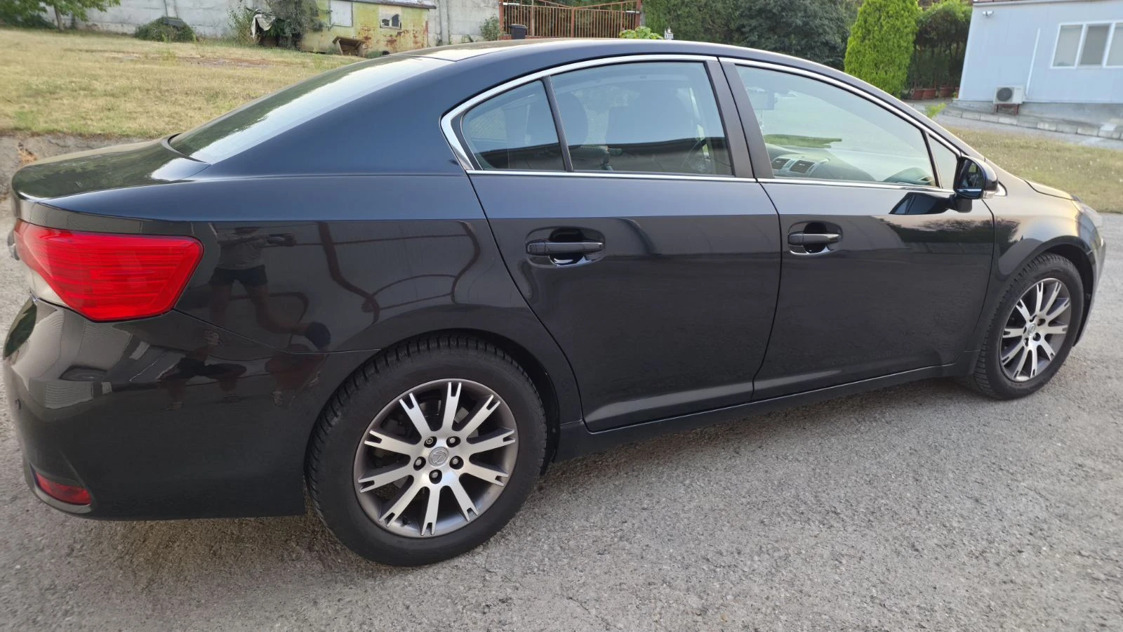 Toyota Avensis T27 D-CAT, снимка 4 - Автомобили и джипове - 55802575