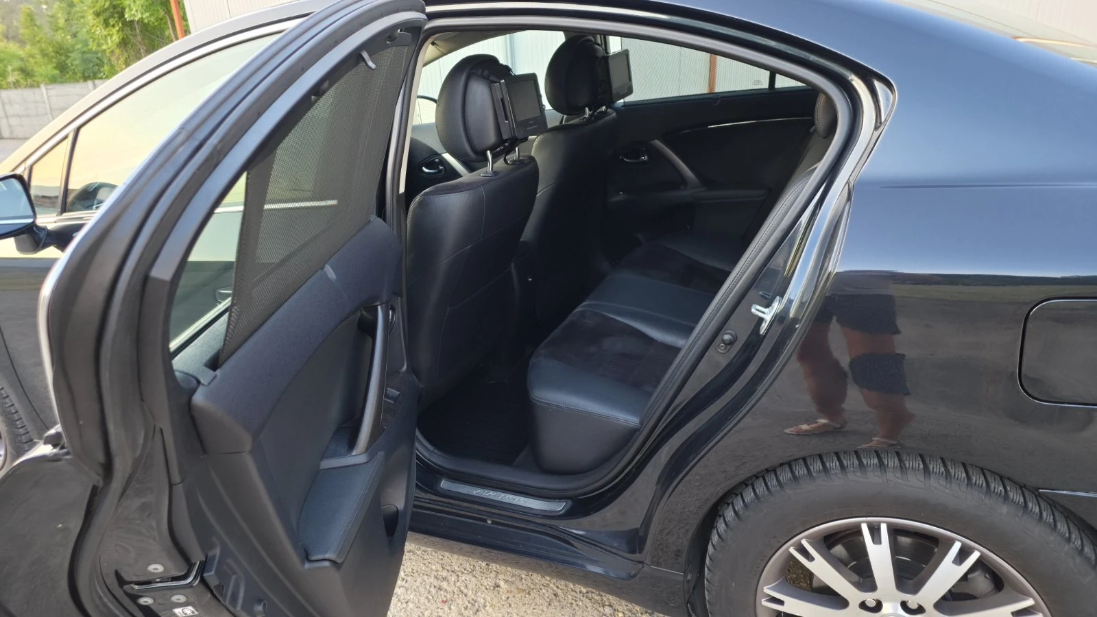 Toyota Avensis T27 D-CAT, снимка 10 - Автомобили и джипове - 55802575