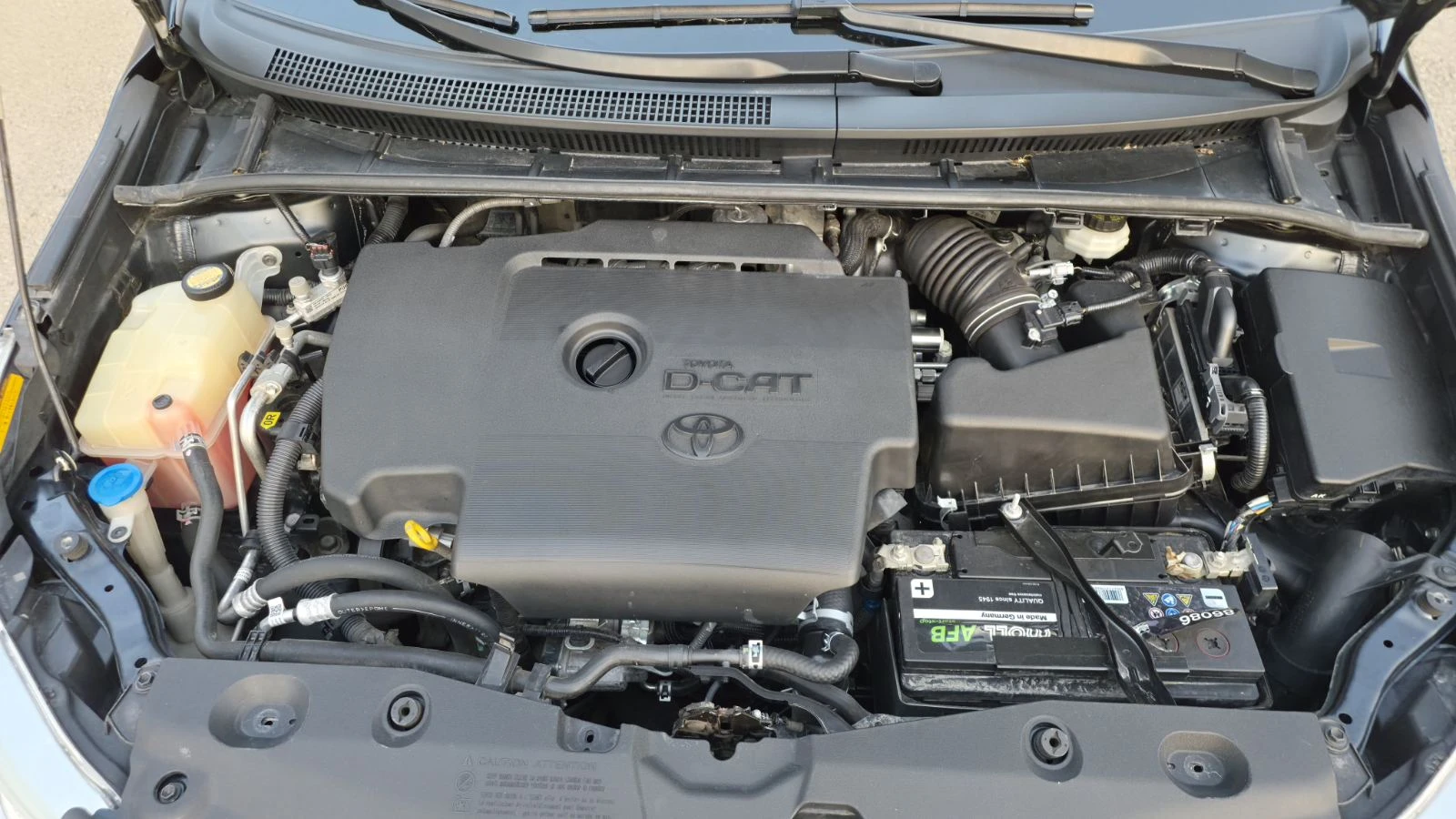 Toyota Avensis T27 D-CAT, снимка 12 - Автомобили и джипове - 55802575