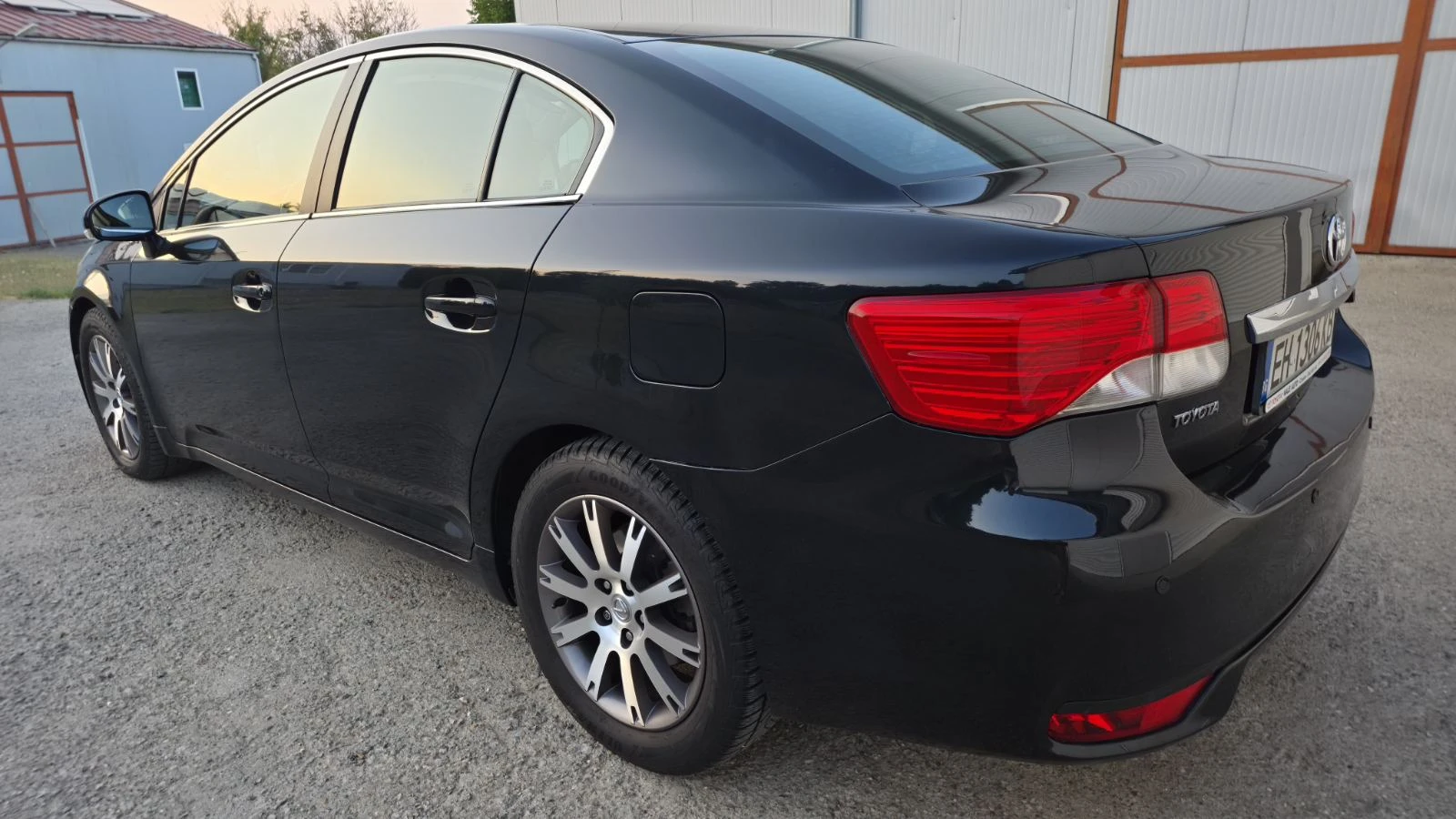 Toyota Avensis T27 D-CAT, снимка 2 - Автомобили и джипове - 55802575
