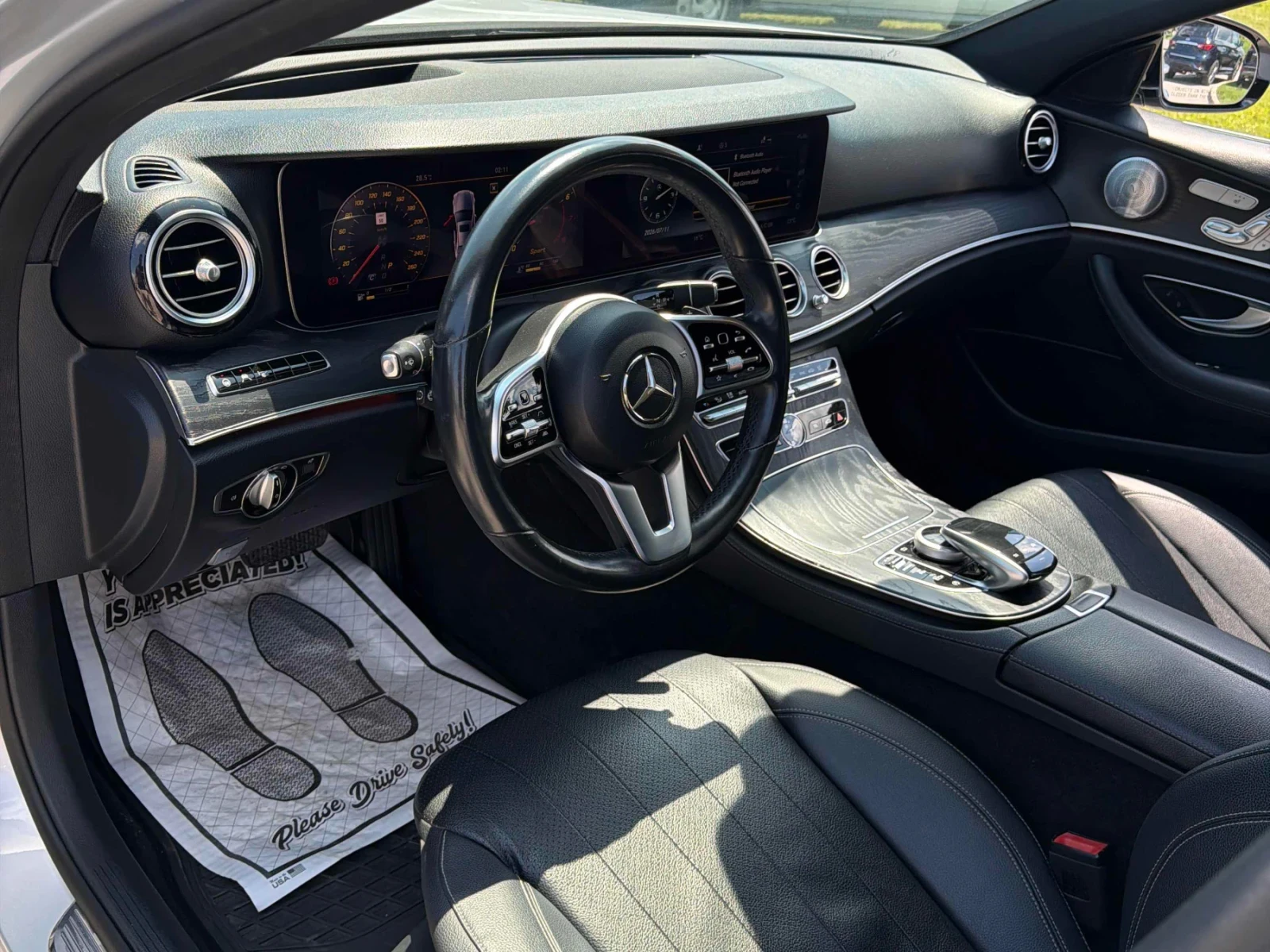 Mercedes-Benz E 300 AMG* 4MATIC* Burmester, снимка 6 - Автомобили и джипове - 55257193