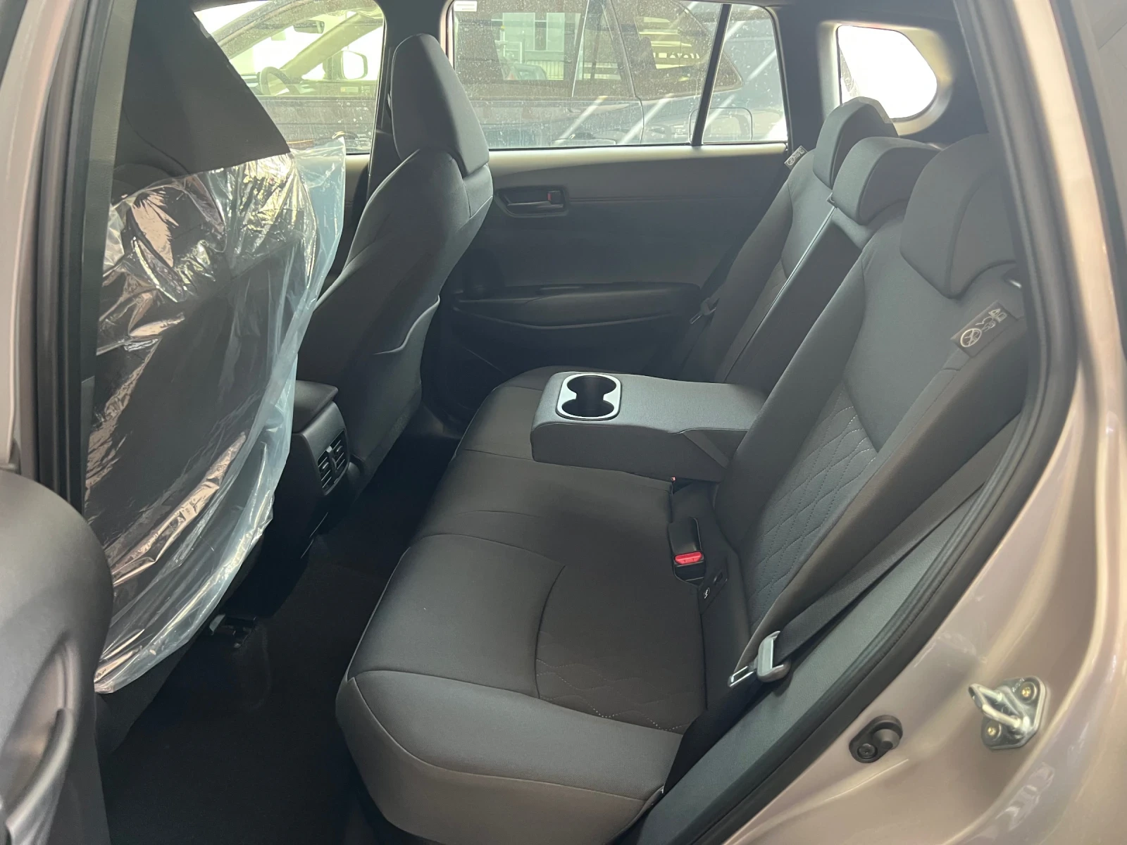 Toyota Corolla Cross Executive, снимка 7 - Автомобили и джипове - 55320569
