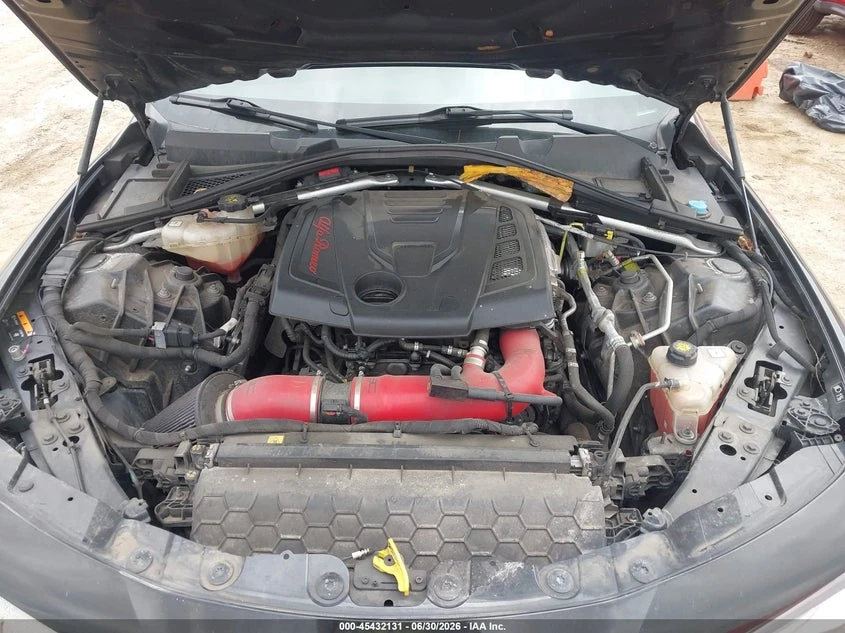 Alfa Romeo Giulia 2.0l Rwd, снимка 10 - Автомобили и джипове - 55586538