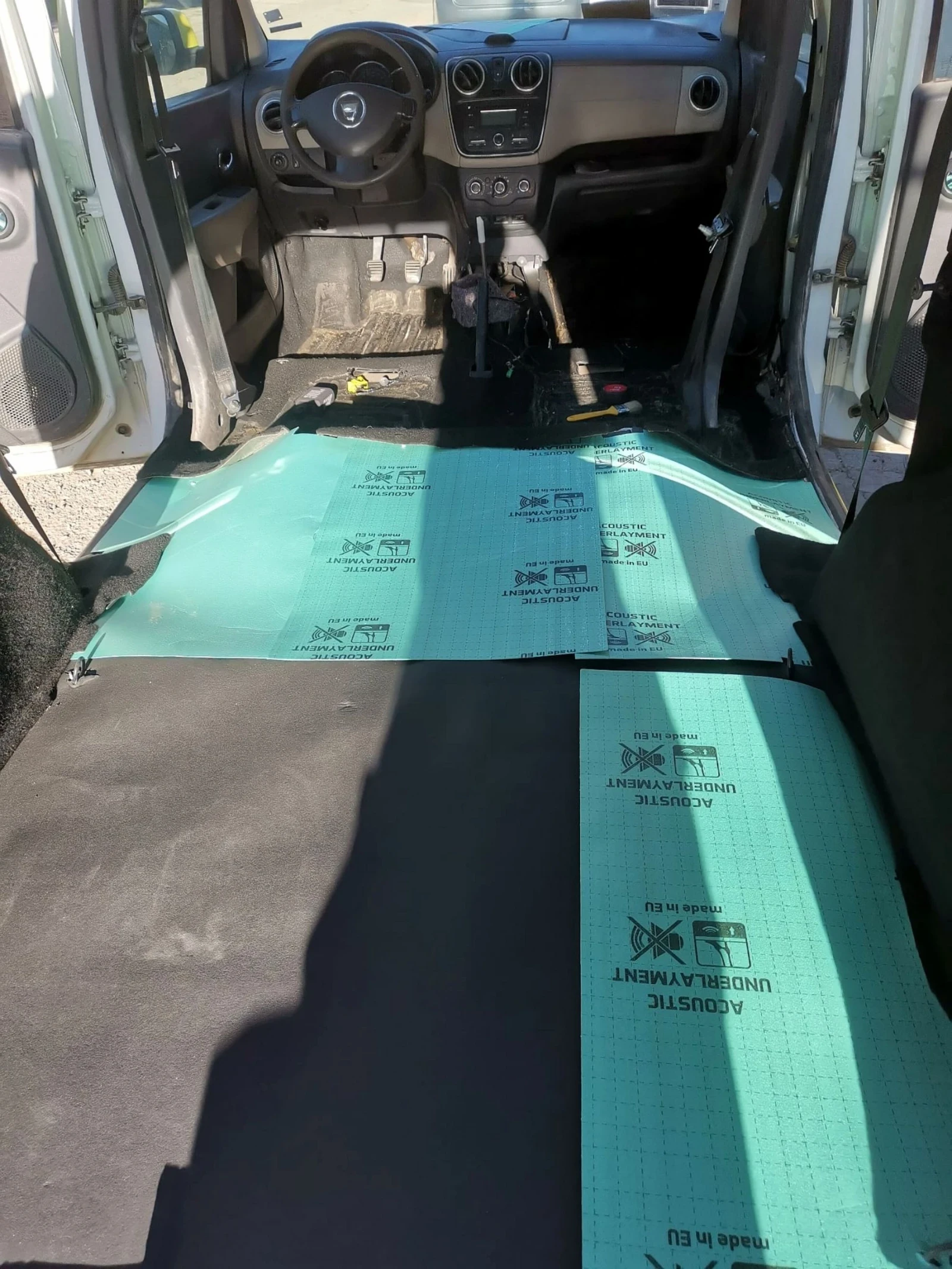 Dacia Lodgy 1.6 sce 102k.c. Верига, снимка 14 - Автомобили и джипове - 55648282