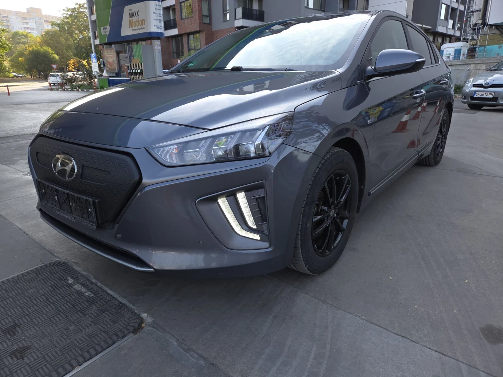 Hyundai Ioniq Electric , снимка 9 - Автомобили и джипове - 56516952