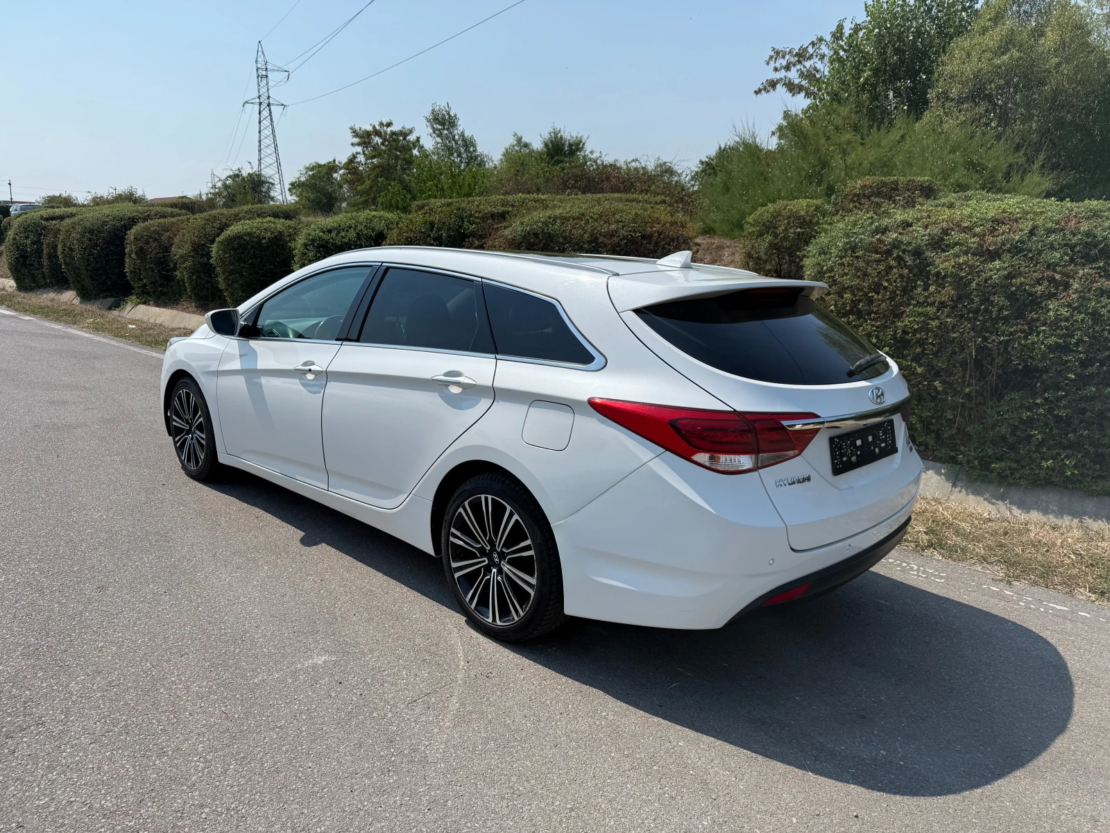 Hyundai I40 1.7 CRDI 141 hp, снимка 3 - Автомобили и джипове - 56629012